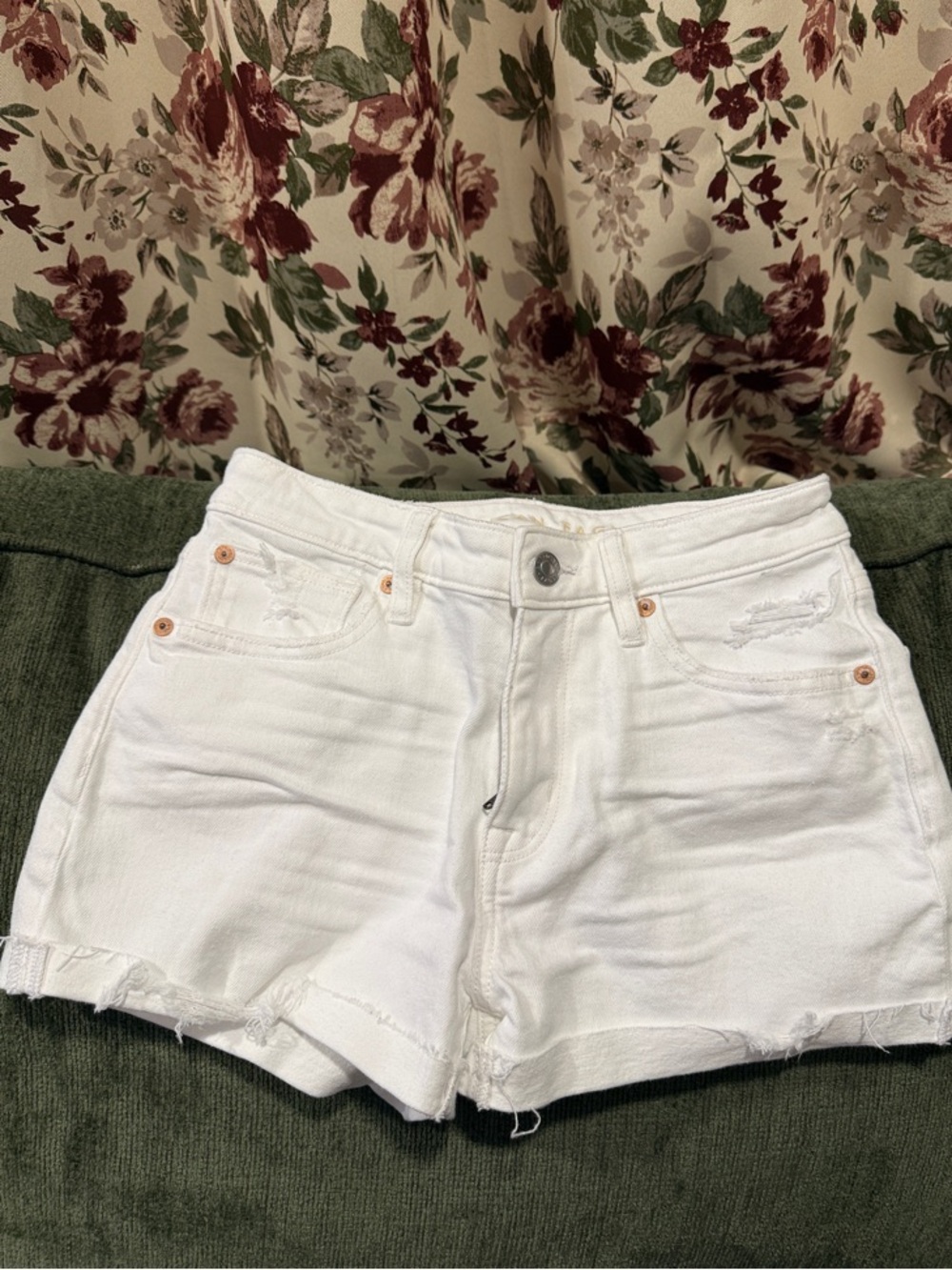 American Eagle Women's Denim Shorts - Classic High-Rise Style